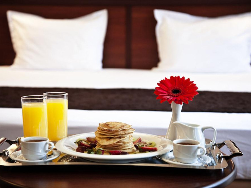 HOTEL FAVORIT