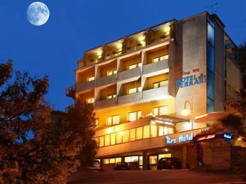 Hotel Ferrari
