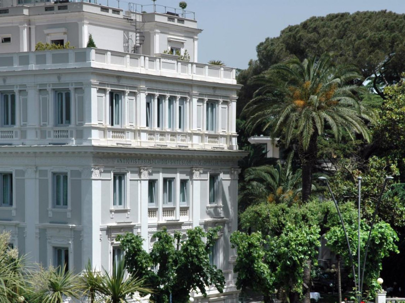 Hotel Flora