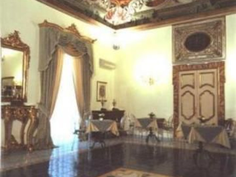 HOTEL FLORIDIANA