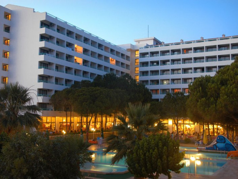HOTEL GRAND EFE 