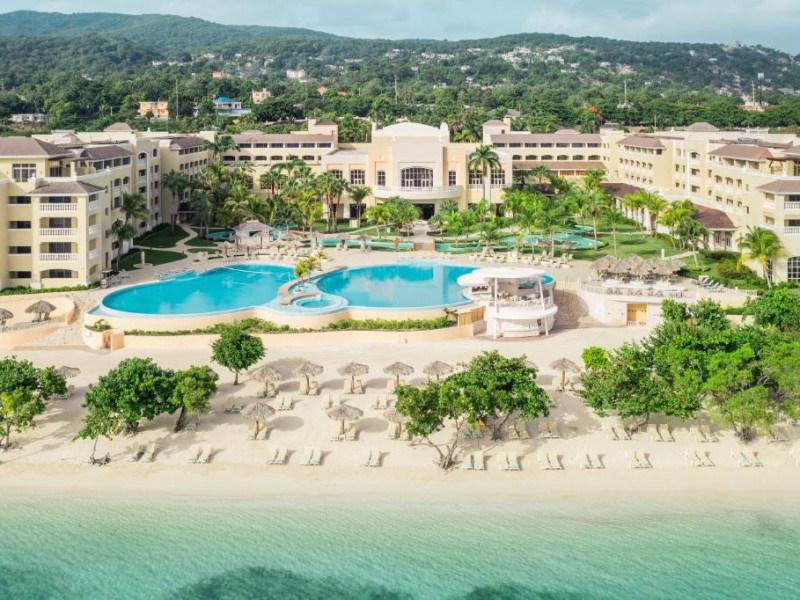 Hotel Iberostar Waves Rose Hall Beach