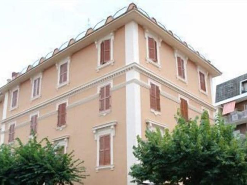 Hotel Iris Crillon