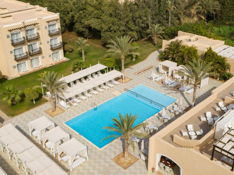 Hotel JAZ Neo Almazino