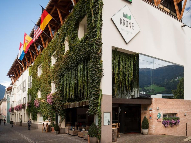 Hotel Krone - Eat, Drink, Stay