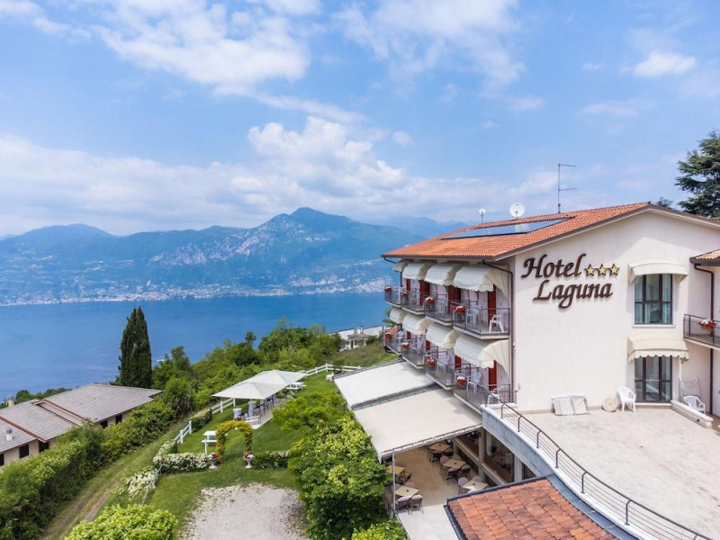 Hotel Laguna