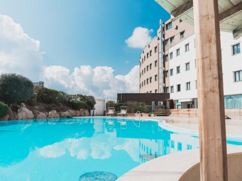 MERCURE OLBIA