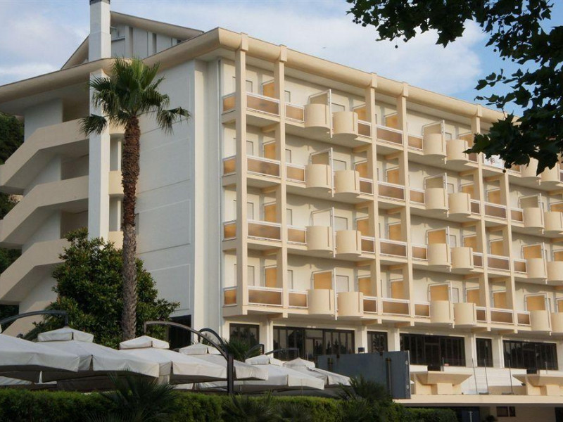 Hotel Mirasole International