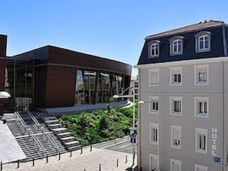 HÔTEL OXO