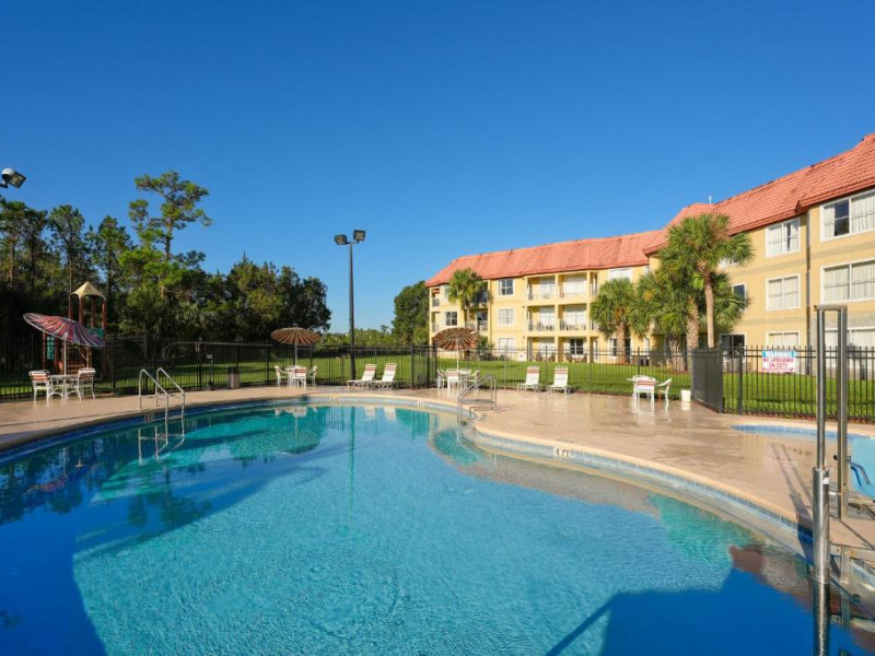 Hotel Parc Corniche Condominium Suites