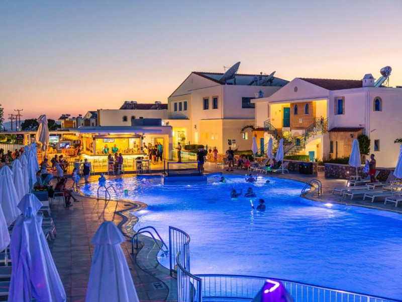 Hotel Pefki Islands