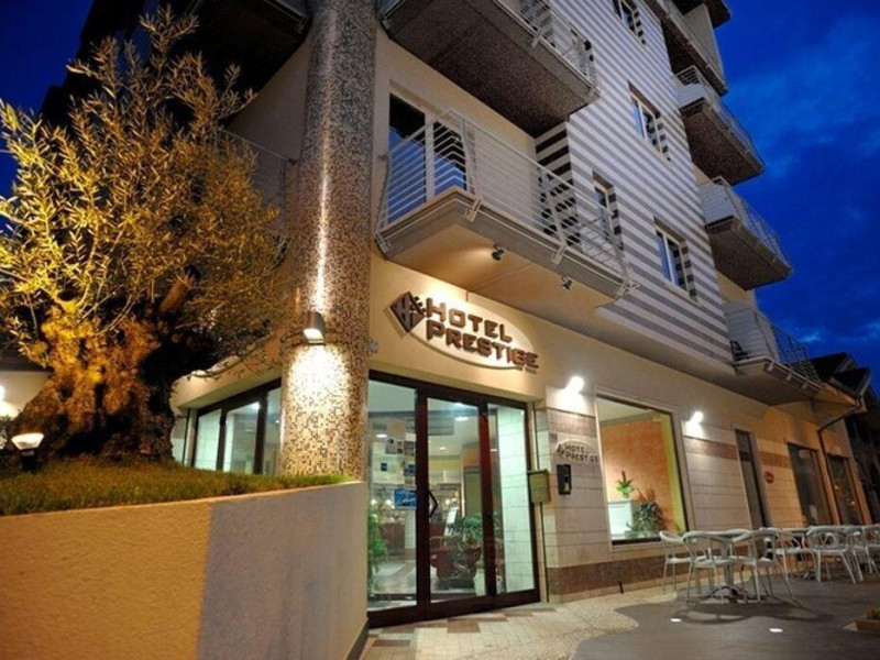 Hotel Prestige
