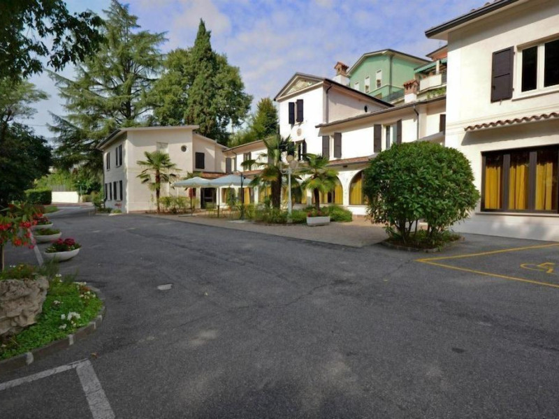 Hotel Ristorante La Grotta