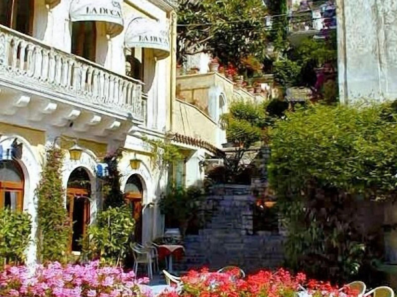 Hotel Vello D'oro