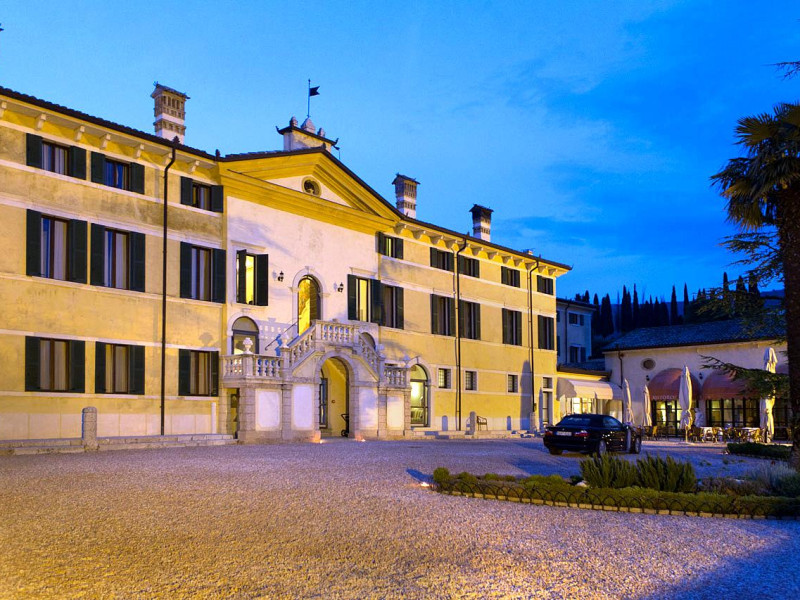 Hotel Villa Cariola