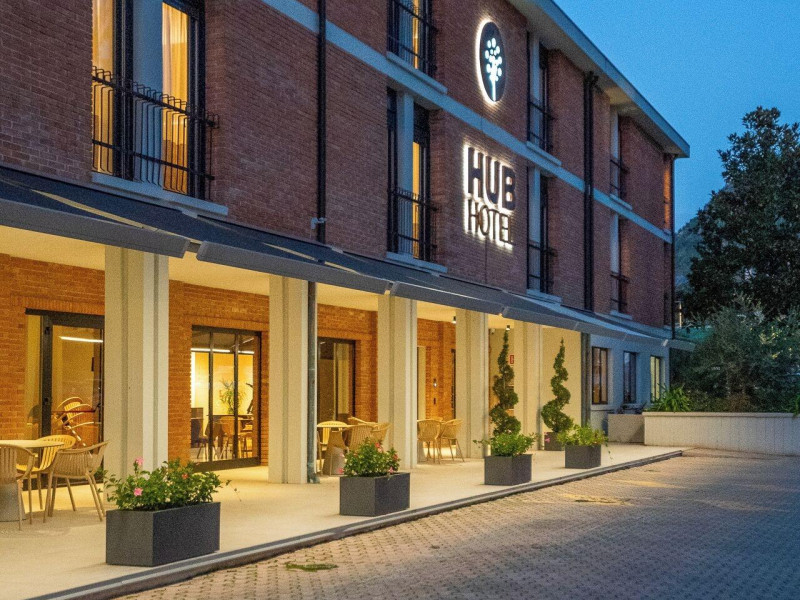 Hub Hotel