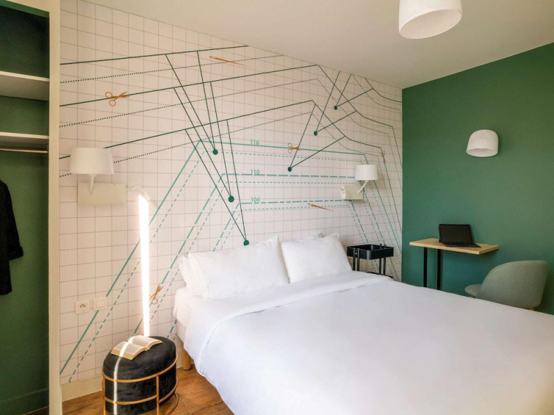 IBIS STYLES ASNIERES CENTRE