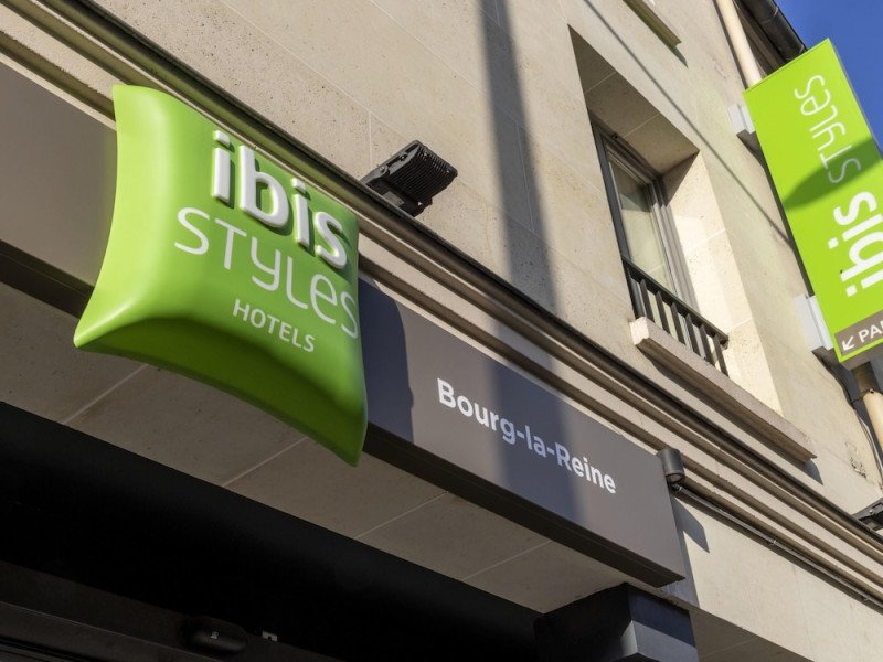 IBIS STYLES BOURG LA REINE