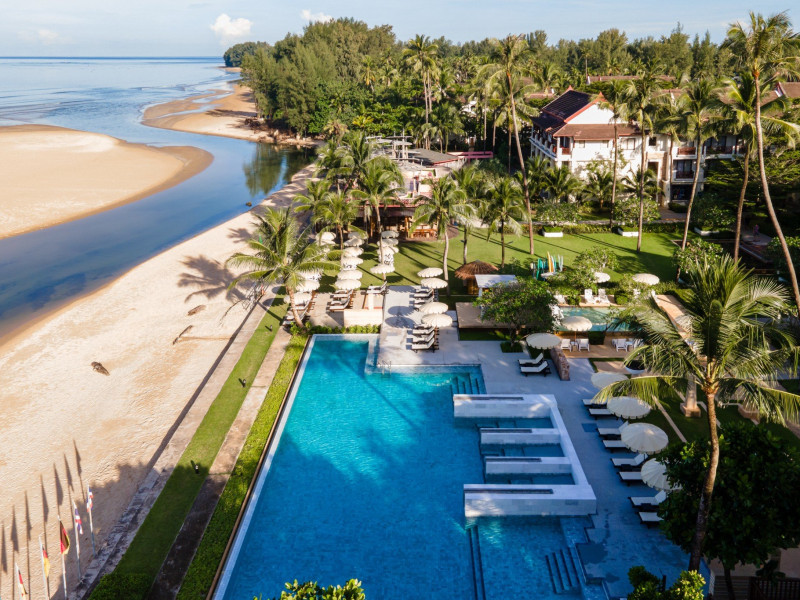 APSARA Beachfront Resort and Villa