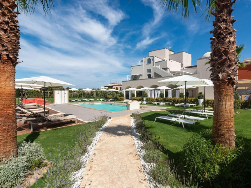 Insula Boutique Hotel