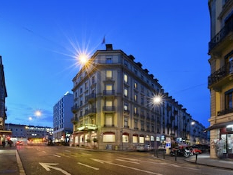 INTERNATIONAL & TERMINUS