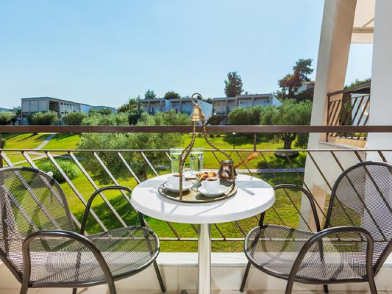Iris Hotel - Siviri