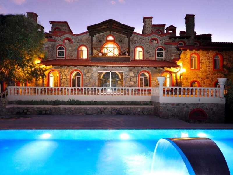 Kalem Adasi & Oliviera Resort Hotel