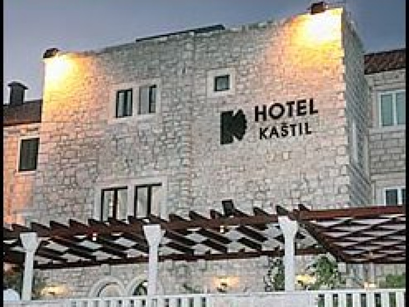 Kastil