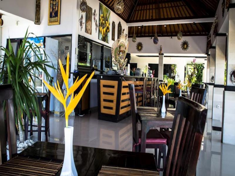 Kelapa Lovina Beach Villa
