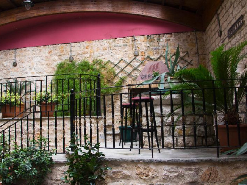 Kentrikon Hotel