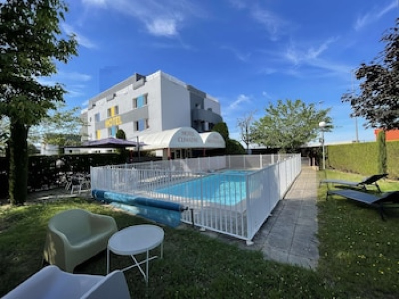 KYRIAD DIRECT DIJON NORD - ZENITH - TOISON D'OR