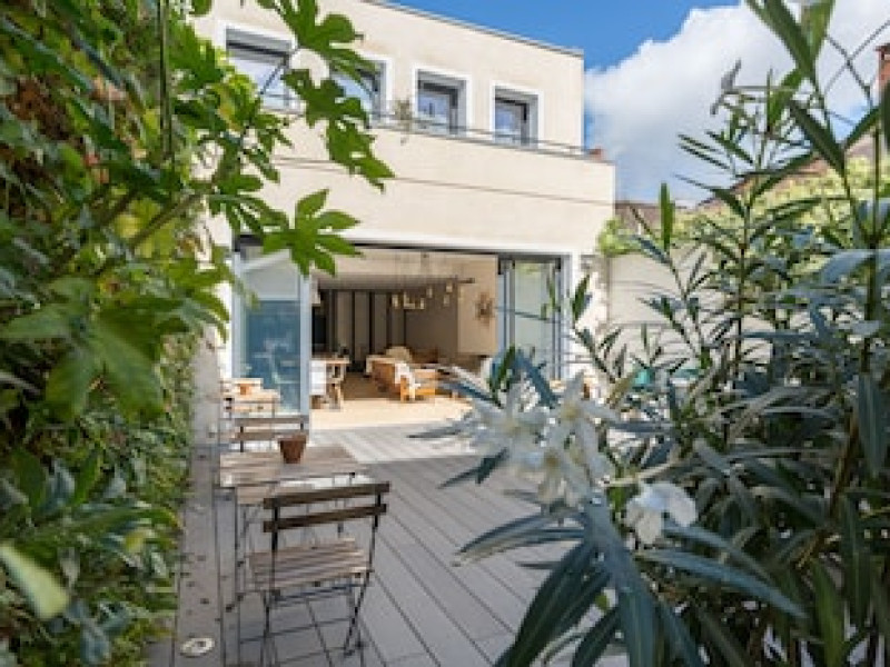 LA MAISON ODEIA