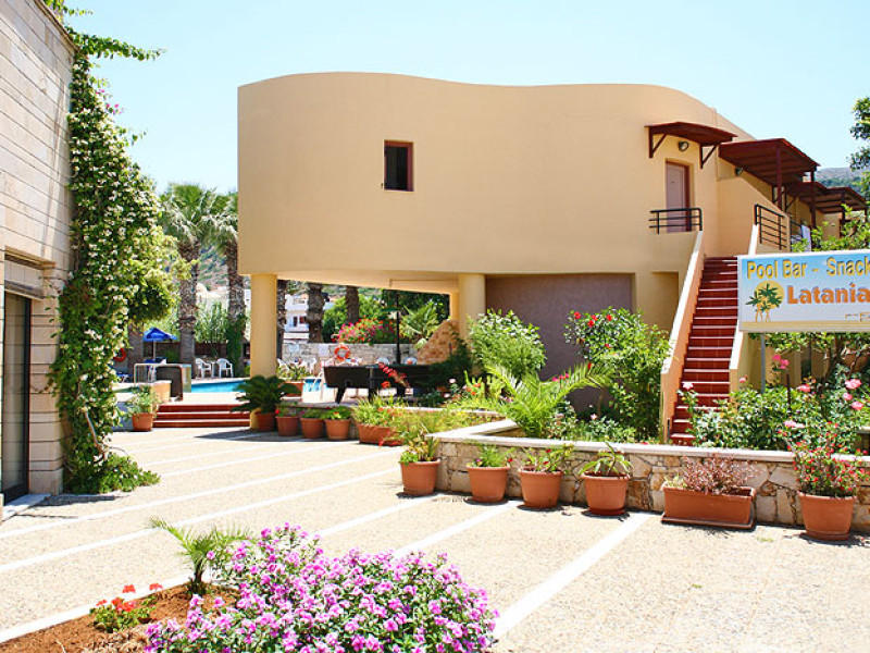 Latania Apts