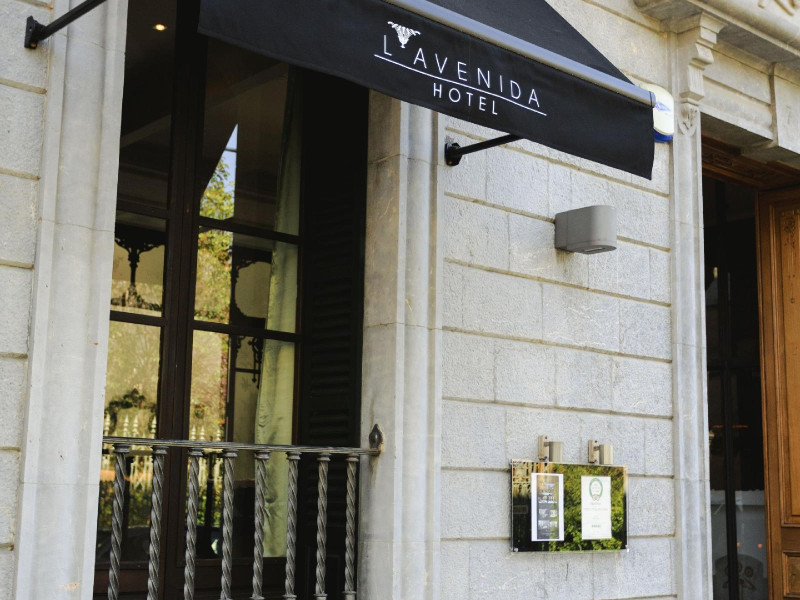 L'avenida Hotel