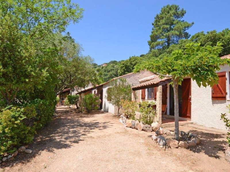 Les Bungalows Du Maquis