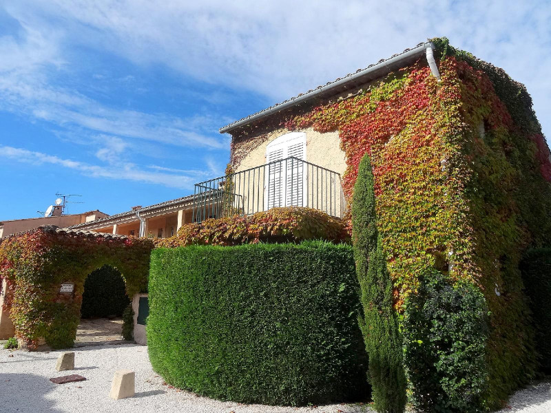 Les Carles