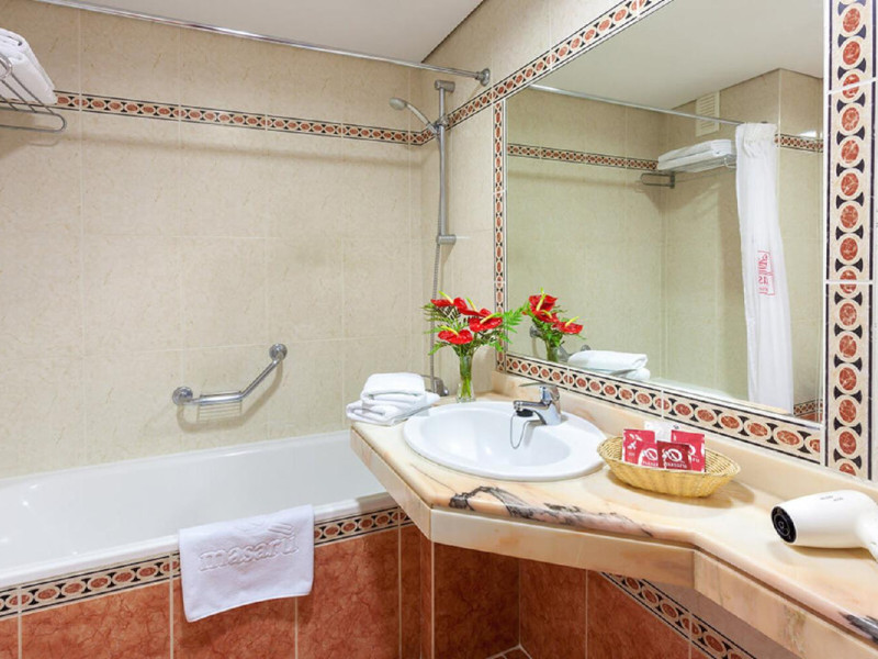 LETOON HOTEL