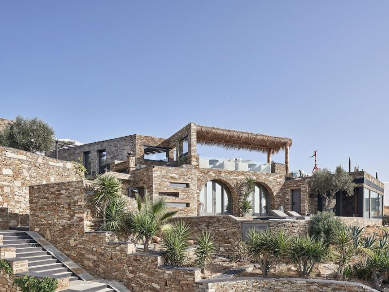 Liostasi Hotel