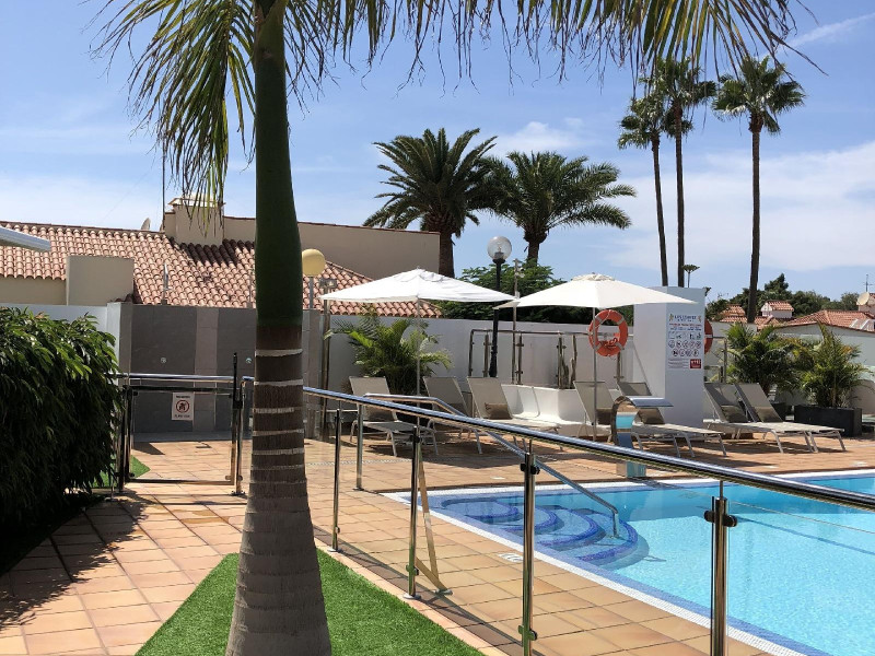 LOS LEONES BUNGALOWS