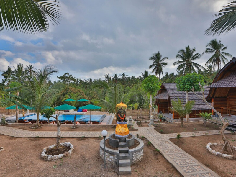 Mamaras Guest House