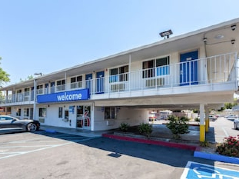 MOTEL 6 SACRAMENTO DOWNTOWN