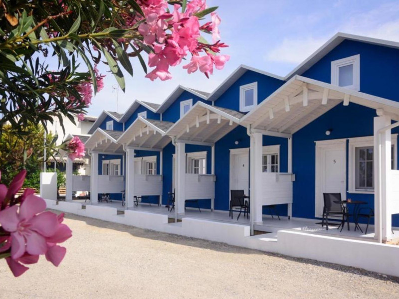 Nafsika Suites