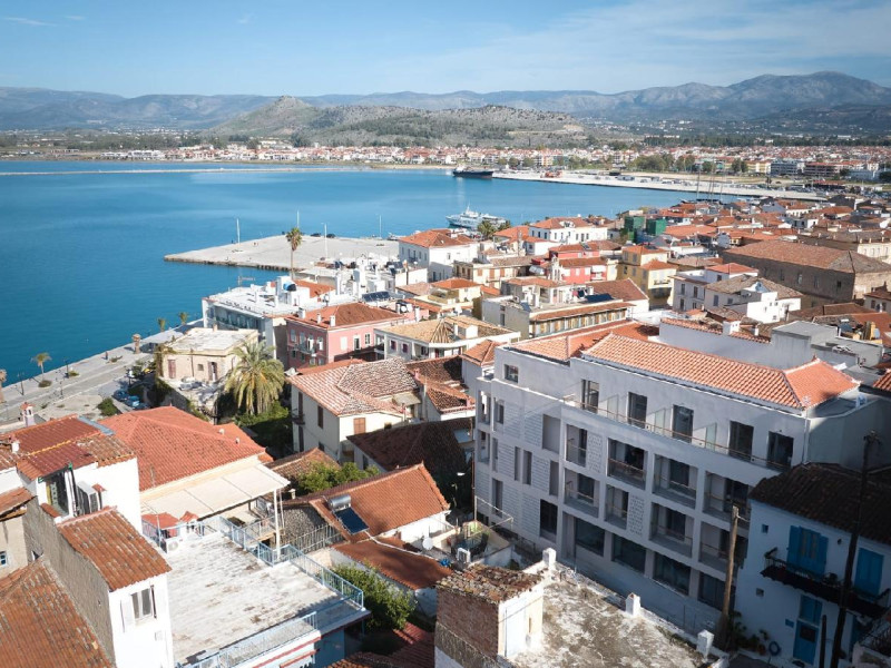 Naus Hotel