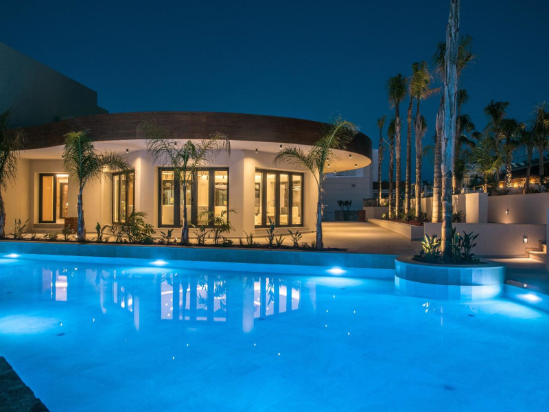 Noble Hotel Suites
