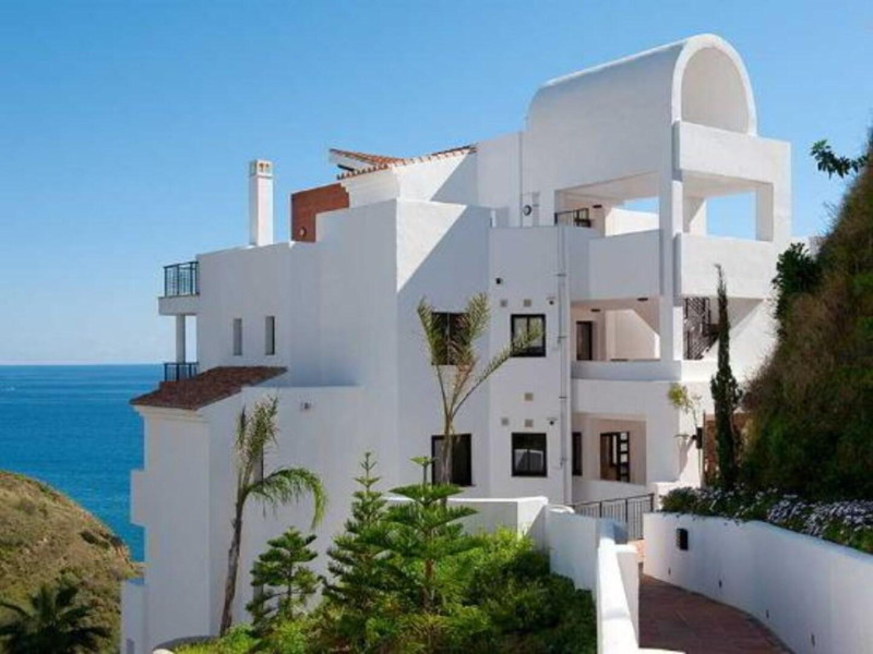 Olee Nerja Holiday Rentals by Fuerte Group