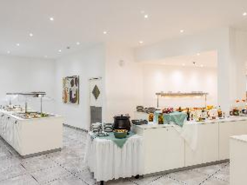 PAPANTONIA HOTEL APARTMENTS