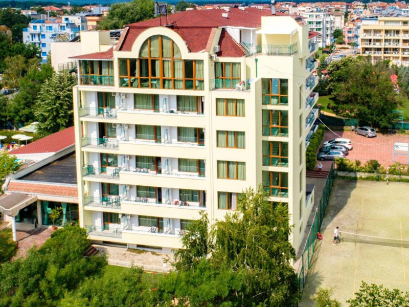 PERLA PLAZA