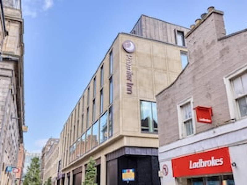 PREMIER INN EDINBURGH CITY CENTRE (WAVERLEY) HOTEL