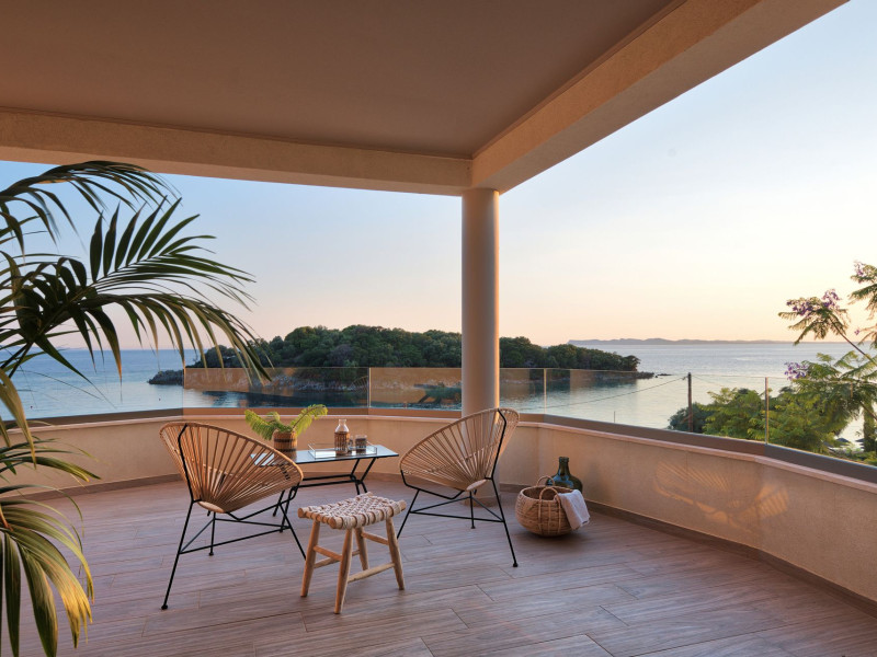 Prima Vista Beachfront Boutique Hotel