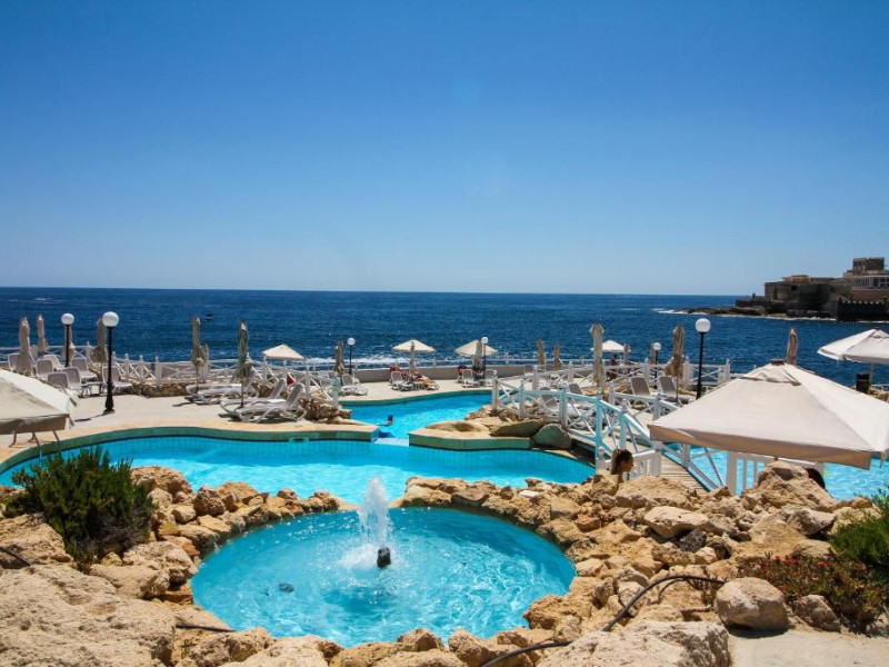 Radisson Blu St. Julian's Resort